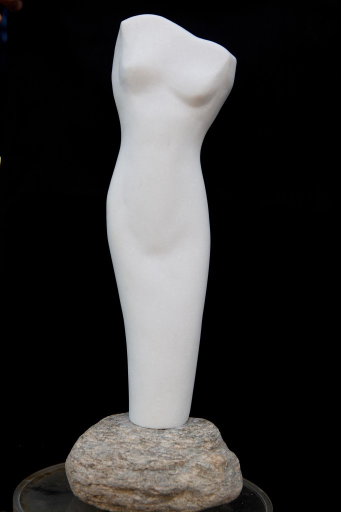 Venere di Thassos, 2012 marmo cm 11x32,50x6,50