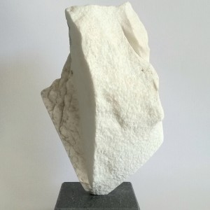 Scolpita dal vento, marmo di Thassos cm 30x4x3cm 30x4x4